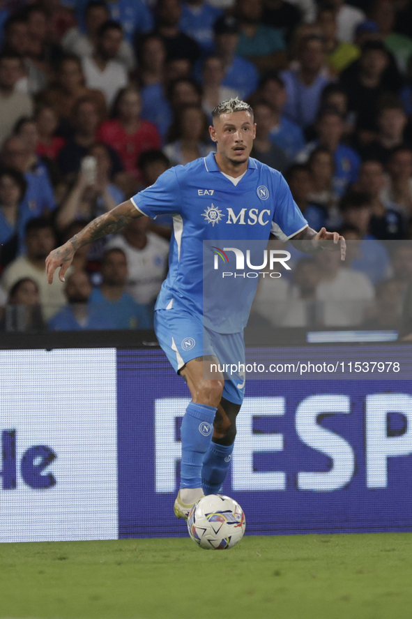 Pasquale Mazzocchi of Napoli controls the ball during the Serie A soccer match SSC Napoli vs. Parma Calcio at Stadio Maradona in Naples, Ita...