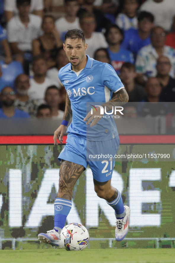 Matteo Politano of Napoli controls the ball during the Serie A soccer match between SSC Napoli and Parma Calcio at Stadio Maradona in Naples...