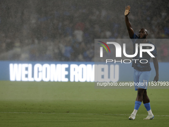 Romelu Lukaku of Napoli waves to fans before the Napoli vs. Parma Calcio match at Stadio Maradona in Naples, Italy, on August 31, 2024. (