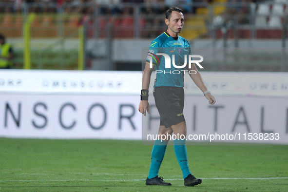 The referee of the match, Valerio Rosario Abisso of the Palermo delegation, during the Italian Serie B soccer championship match between Man...