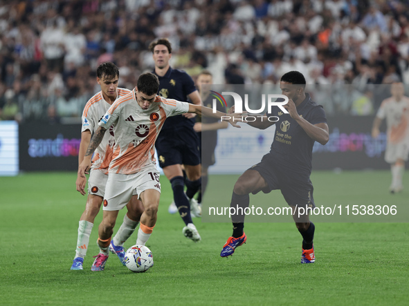 Matias Soule during the Serie A 2024-2025 match between Juventus and Roma in Turin, Italy, on September 1, 2024 