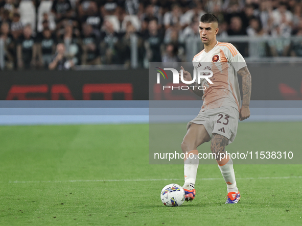 Gianluca Mancini during the Serie A 2024-2025 match between Juventus and Roma in Turin, Italy, on September 1, 2024 