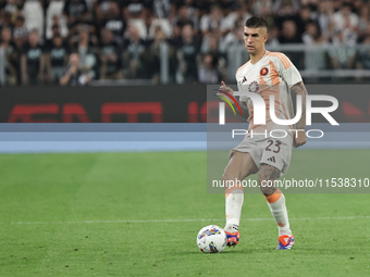 Gianluca Mancini during the Serie A 2024-2025 match between Juventus and Roma in Turin, Italy, on September 1, 2024 (