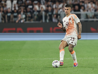 Gianluca Mancini during the Serie A 2024-2025 match between Juventus and Roma in Turin, Italy, on September 1, 2024 (