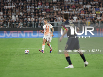 Gianluca Mancini during the Serie A 2024-2025 match between Juventus and Roma in Turin, Italy, on September 1, 2024 (