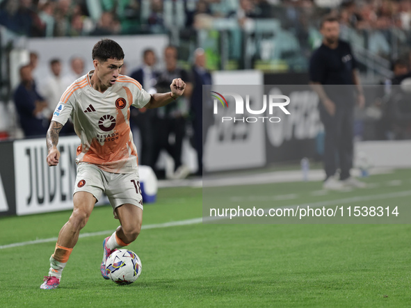 Matias Soule during the Serie A 2024-2025 match between Juventus and Roma in Turin, Italy, on September 1, 2024 