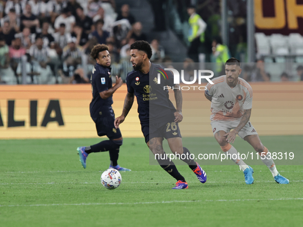 Douglas Luiz during the Serie A 2024-2025 match between Juventus and Roma in Turin, Italy, on September 1, 2024 