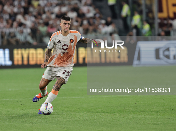 Gianluca Mancini during the Serie A 2024-2025 match between Juventus and Roma in Turin, Italy, on September 1, 2024 