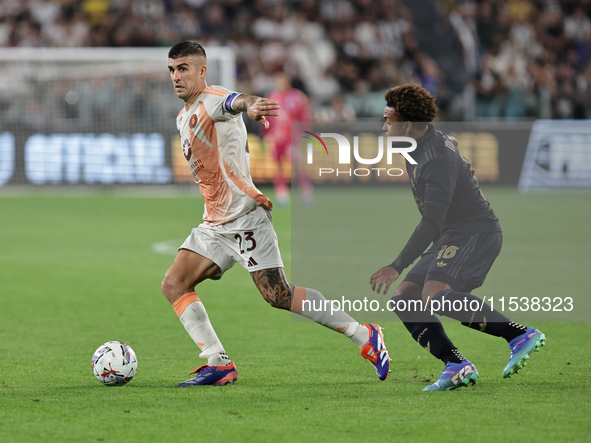 Gianluca Mancini during the Serie A 2024-2025 match between Juventus and Roma in Turin, Italy, on September 1, 2024 