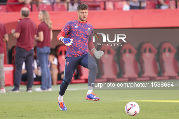 Alvaro Fernandez of Sevilla FC is in action during the La Liga EA Sports match between Sevilla FC and Girona CF at Nuevo Mirandilla in Sevil...