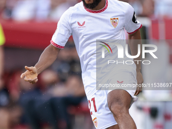 Chidera Ejuke of Sevilla FC controls the ball during the La Liga EA Sports match between Sevilla FC and Girona CF at Nuevo Mirandilla in Sev...