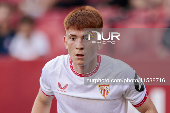 Valentin Barco of Sevilla FC during the La Liga EA Sports match between Sevilla FC and Girona CF at Nuevo Mirandilla in Seville, Spain, on S...