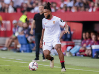 Chidera Ejuke of Sevilla FC runs with the ball during the La Liga EA Sports match between Sevilla FC and Girona CF at Nuevo Mirandilla in Se...