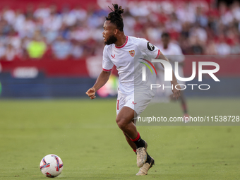 Chidera Ejuke of Sevilla FC runs with the ball during the La Liga EA Sports match between Sevilla FC and Girona CF at Nuevo Mirandilla in Se...