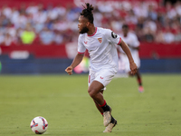 Chidera Ejuke of Sevilla FC runs with the ball during the La Liga EA Sports match between Sevilla FC and Girona CF at Nuevo Mirandilla in Se...