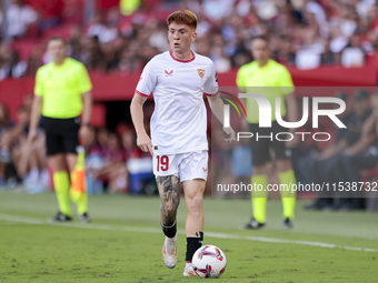 Valentin Barco of Sevilla FC runs with the ball during the La Liga EA Sports match between Sevilla FC and Girona CF at Nuevo Mirandilla in S...