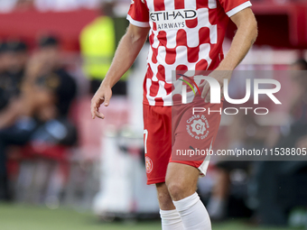 Daley Blind of Girona FC controls the ball during the La Liga EA Sports match between Sevilla FC and Girona CF at Nuevo Mirandilla in Sevill...