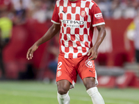 Jhon Solis of Girona FC controls the ball during the La Liga EA Sports match between Sevilla FC and Girona CF at Nuevo Mirandilla in Seville...