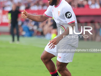 Chidera Ejuke of Sevilla FC controls the ball during the La Liga EA Sports match between Sevilla FC and Girona CF at Nuevo Mirandilla in Sev...