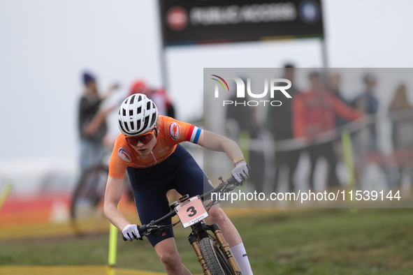 Puck Pieterse of Nederland participates in the UCI Mountain Bike World Championships Women in Pal Arinsal, Andorra, on September 1, 2024. 