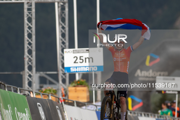 Puck Pieterse of Nederland crosses the finish line in the UCI Mountain Bike World Championships Women in Pal Arinsal, Andorra, on September...