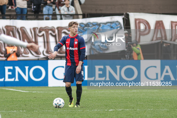 Santiago Sosa of San Lorenzo plays during the match between Platense and San Lorenzo as part of Liga Profesional 2024 at Estadio ''Ciudad de...