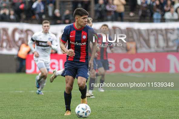 Nahuel Arias of San Lorenzo is in action during the match between Platense and San Lorenzo as part of Liga Profesional 2024 at Estadio ''Ciu...