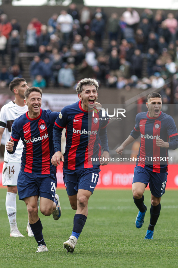 Elian Irala of San Lorenzo celebrates with his teammates after scoring the second goal of his team during a match between Platense and San L...