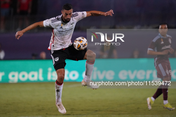 FC Dallas forward Sebastian Lletget #8 controls the ball during the MLS match between FC Dallas and Colorado Rapids at Toyota Stadium in Fri...