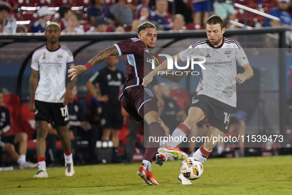 FC Dallas midfielder Asier Illarramendi #14 and Colorado Rapids forward Rafael Navarro #9 battle for the ball during the MLS match between F...