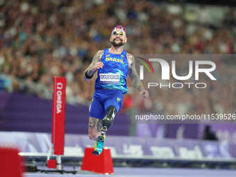 Rodrigues Goncalves Vinicius of Brazil in action in Men's 100m - T63 Round 1 during the Paris 2024 Paralympic Games at Stade de France on Se...