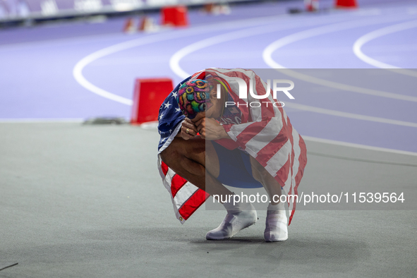 Roderick Townsend-Roberts of the United States of America reacts after he wins the gold medal during the Men's High Jump - T47 at Stade de F...