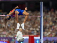 Roderick Townsend-Roberts of the United States of America competes in the Men's High Jump - T47 at Stade de France during the Paris 2024 Par...