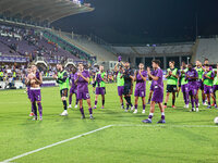 ACF Fiorentina players greet their fans during the Italian Serie A football match between ACF Fiorentina and A.C. Monza at the Artemio-Franc...