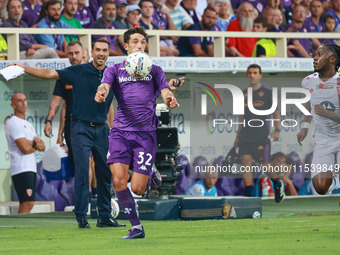 Cataldi of ACF Fiorentina controls the ball during the Italian Serie A football match between ACF Fiorentina and A.C. Monza in Florence, Ita...