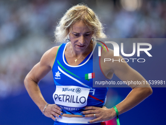 Valentina Petrillo of Team Italy warms up before competing in the Women's 400m T12 Heat 4 at Stade de France during the Paris 2024 Paralympi...