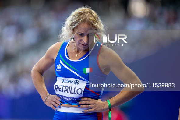 Valentina Petrillo of Team Italy warms up before competing in the Women's 400m T12 Heat 4 at Stade de France during the Paris 2024 Paralympi...