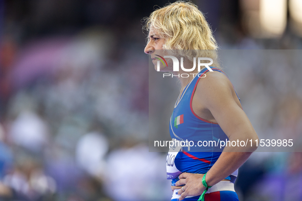 Valentina Petrillo of Team Italy warms up before competing in the Women's 400m T12 Heat 4 at Stade de France during the Paris 2024 Paralympi...