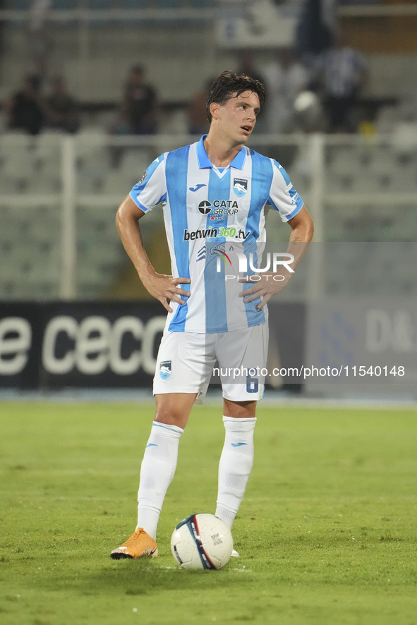 Niccolo Squizzato of Delfino Pescara 1936 during the Serie C NOW match between Delfino Pescara 1936 and Torres at Stadio Adriatico ''Giovann...