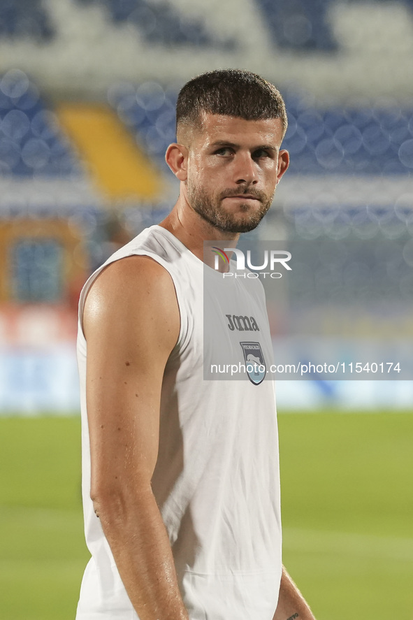 Luca Valzania of Delfino Pescara 1936 before the Serie C NOW match between Delfino Pescara 1936 and Torres at Stadio Adriatico ''Giovanni Co...