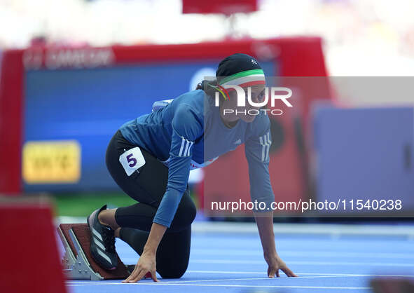 Hajar Safarzadeh Ghahderijani of Islamic Republic of Iran in action in Women's 400m - T12 Round 1 during the Paris 2024 Paralympic Games at...