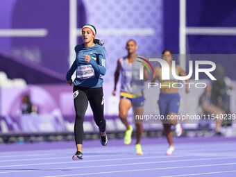 Hajar Safarzadeh Ghahderijani of Islamic Republic of Iran in action in Women's 400m - T12 Round 1 during the Paris 2024 Paralympic Games at...