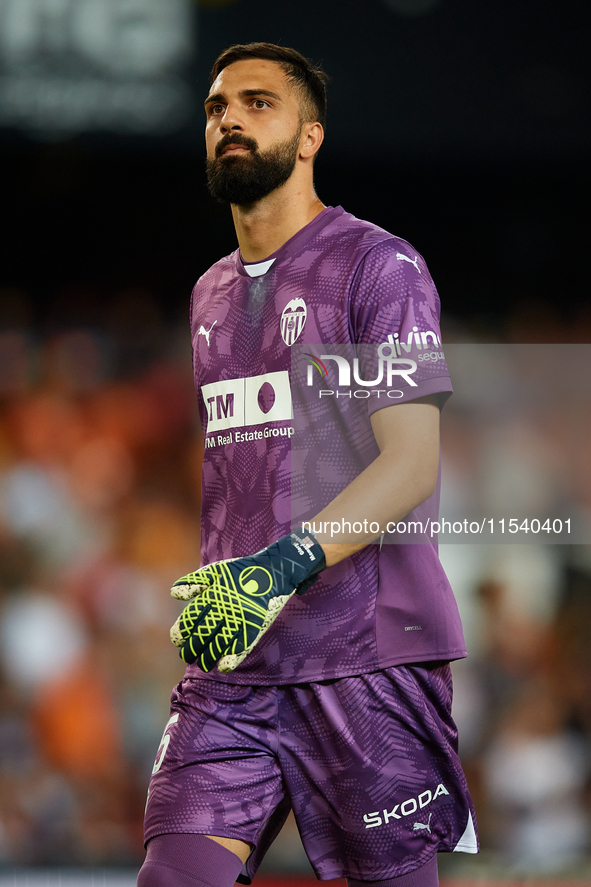 Giorgi Mamardashvili of Valencia CF looks on prior to the LaLiga EA Sports match between Valencia CF and Villarreal CF at Mestalla stadium i...