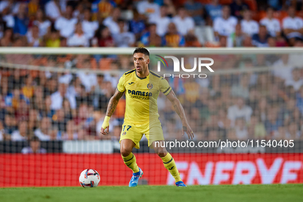 Kiko Femenia of Villarreal CF is in action during the LaLiga EA Sports match between Valencia CF and Villarreal CF at Mestalla stadium in Va...