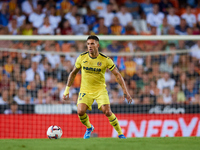 Kiko Femenia of Villarreal CF is in action during the LaLiga EA Sports match between Valencia CF and Villarreal CF at Mestalla stadium in Va...