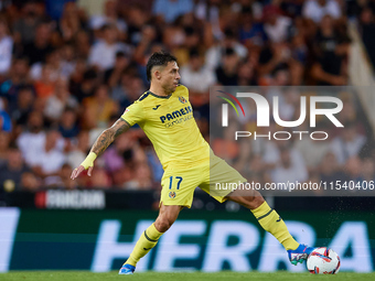 Kiko Femenia of Villarreal CF is in action during the LaLiga EA Sports match between Valencia CF and Villarreal CF at Mestalla stadium in Va...