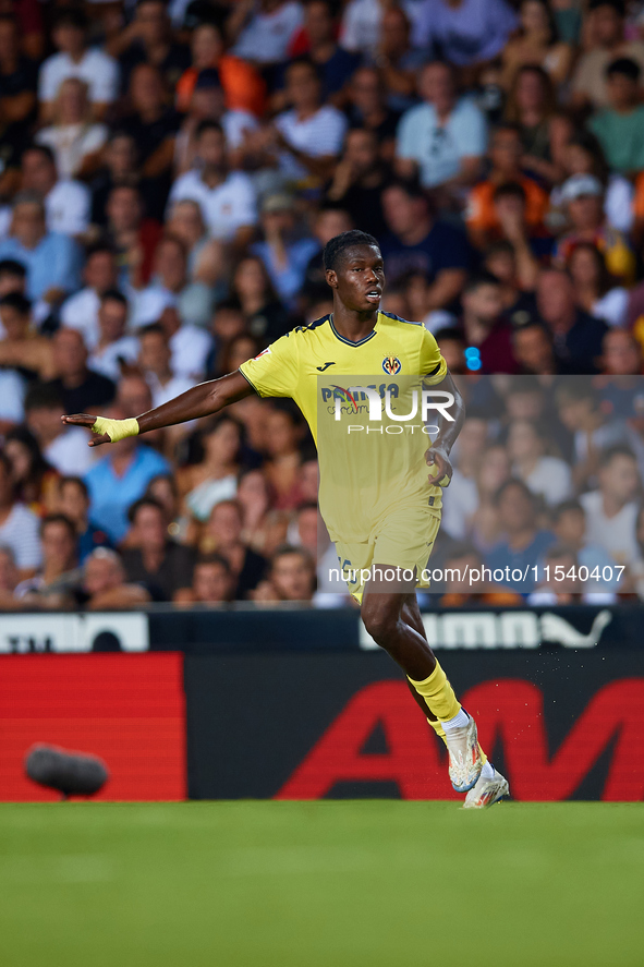 Thierno Barry of Villarreal CF reacts during the LaLiga EA Sports match between Valencia CF and Villarreal CF at Mestalla stadium in Valenci...