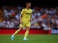 Yeremy Pino of Villarreal CF runs during the LaLiga EA Sports match between Valencia CF and Villarreal CF at Mestalla stadium in Valencia, S...