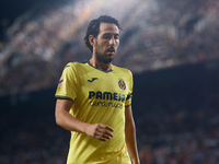 Dani Parejo of Villarreal CF looks on during the LaLiga EA Sports match between Valencia CF and Villarreal CF at Mestalla stadium in Valenci...