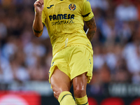 Yeremy Pino of Villarreal CF is in action during the LaLiga EA Sports match between Valencia CF and Villarreal CF at Mestalla stadium in Val...